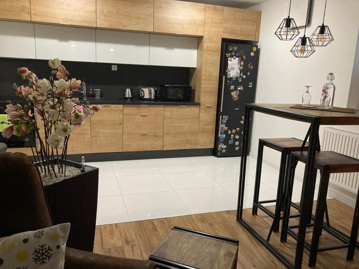 Underground Apartment Bratislava-Nivy Luaran gambar